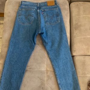 Levi’s Wedgie Straight